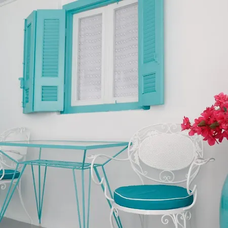 The Turquoise House In The Heart Of Ioulida, On The Island Of Kea. Ioulis