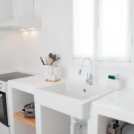 The Turquoise House In The Heart Of Ioulida, On The Island Of Kea. Tatil Evi